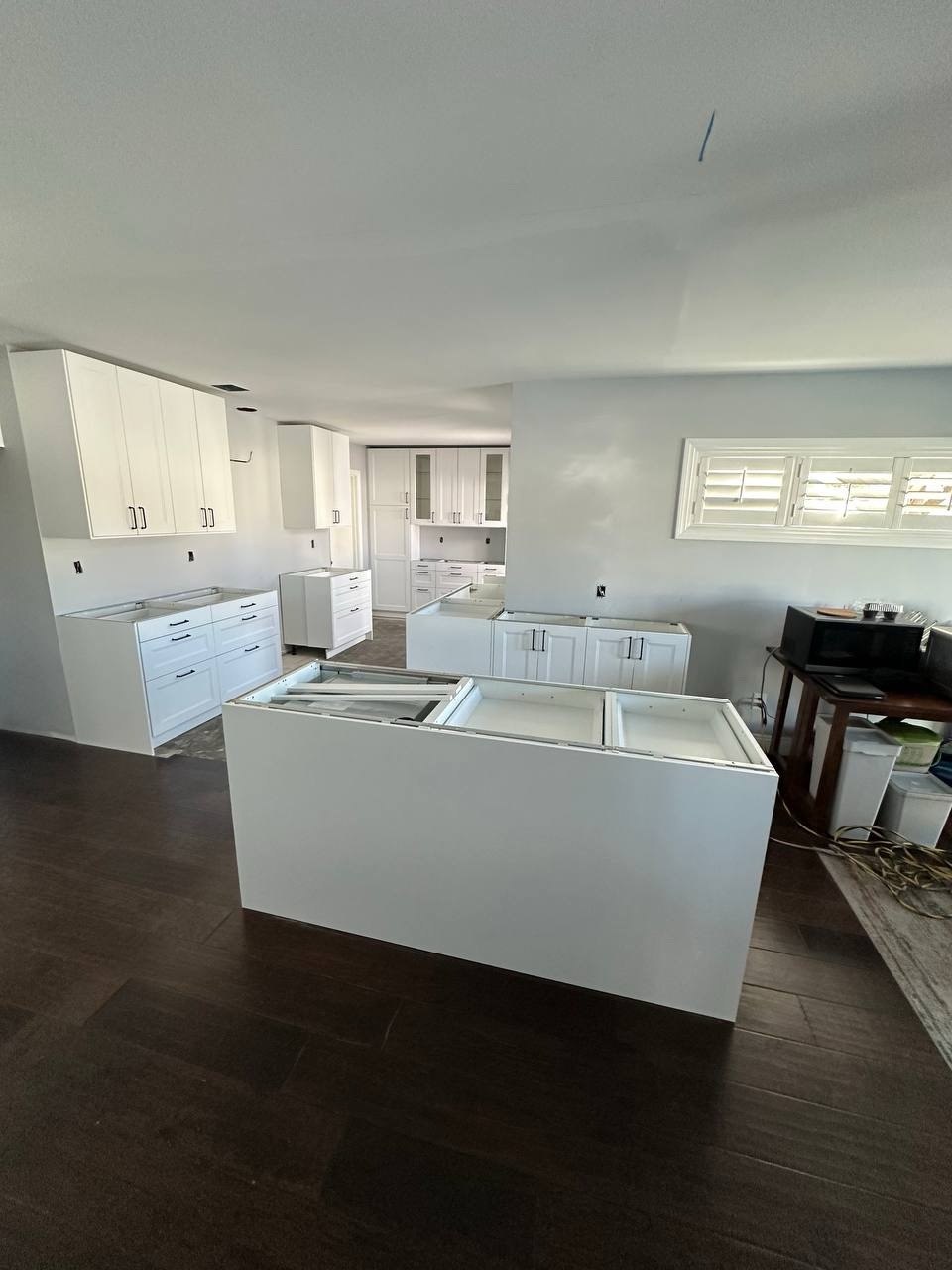 Full white kitchen installation — photo 7